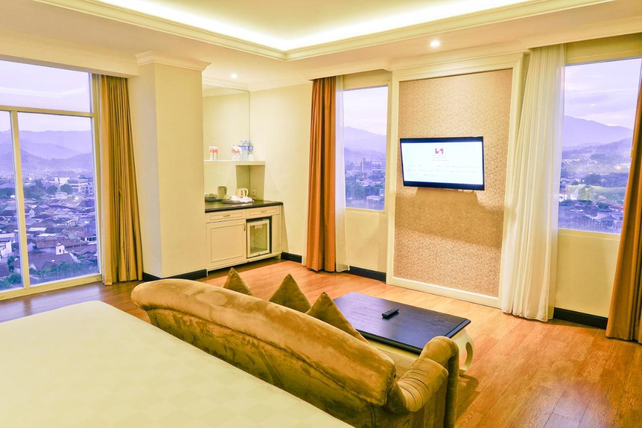 Swiss-Belhotel Lampung Bandar Lampung Exterior photo
